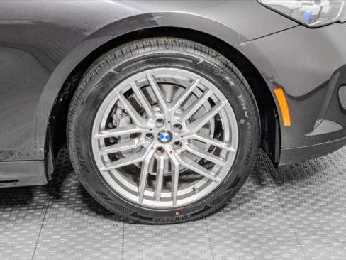 Used 2025 BMW 530i w/ Premium Package RWD image 35