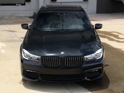 Used 2019 BMW 740i w/ M Sport Package RWD image 22