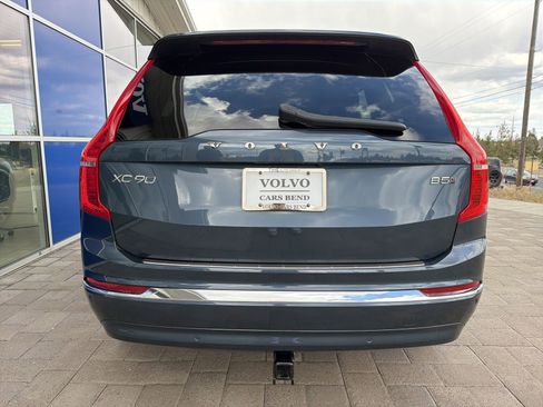 Used 2023 Volvo XC90 B5 Plus AWD/4WD image 6