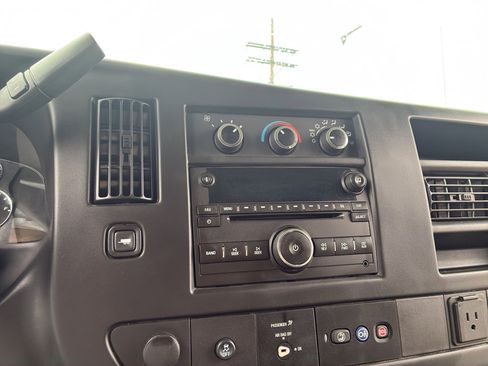 Used 2016 Chevrolet Express 3500 LT w/ LT Preferred Equipment Group image 18