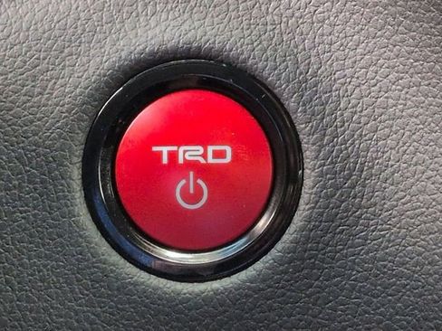 Used 2025 Toyota Sequoia Limited w/ TRD Off-Road Package AWD/4WD image 28