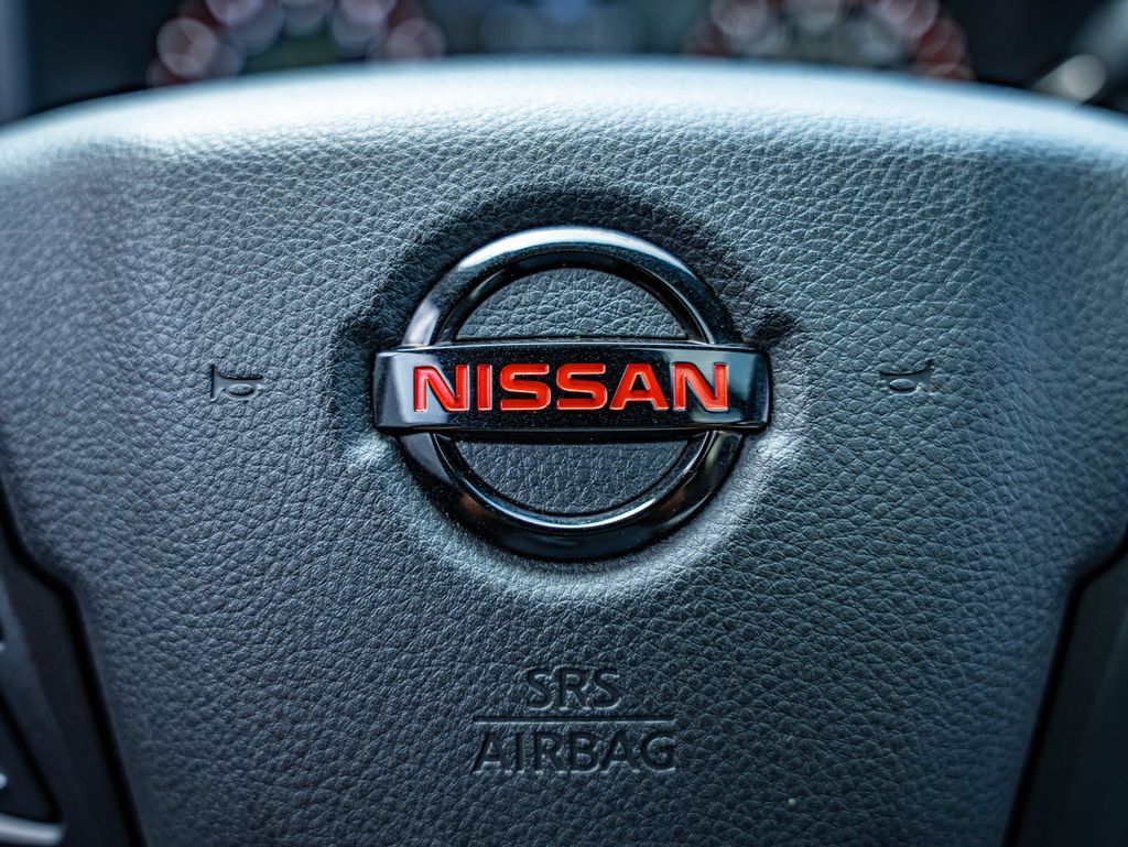 Used 2022 Nissan Titan PRO-4X w/ Pro-4x Convenience Package AWD/4WD image 23