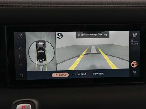 Used 2023 Land Rover Defender 90 X-Dynamic SE image 35