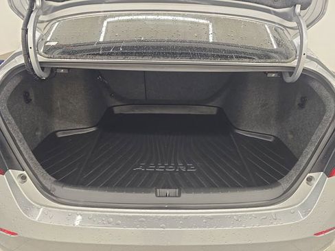 Used 2018 Honda Accord Sport image 15