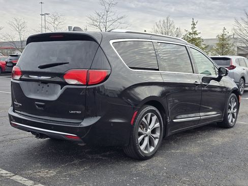 Used 2020 Chrysler Pacifica Limited w/ Tire & Wheel Group image 7