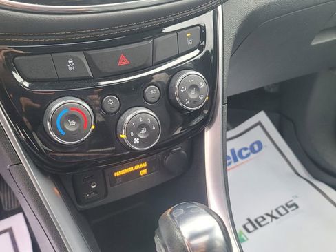 Used 2020 Chevrolet Trax Premier w/ LPO, Cargo Package image 22