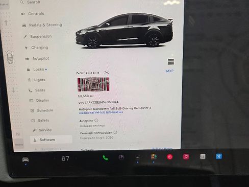 Used 2022 Tesla Model X Plaid image 3