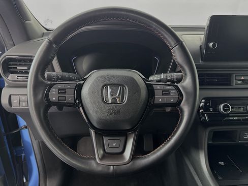 Certified 2024 Honda Pilot TrailSport image 11