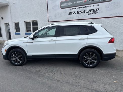 Used 2024 Volkswagen Tiguan SE image 4