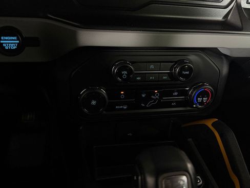Used 2023 Ford Bronco Badlands AWD/4WD image 19