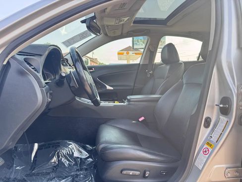 Used 2009 Lexus IS 250 AWD w/ Premium Pkg image 18