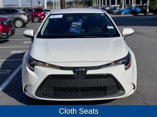 Used 2020 Toyota Corolla LE FWD video 2