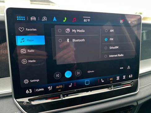Certified 2025 Volkswagen Tiguan SE AWD/4WD image 23