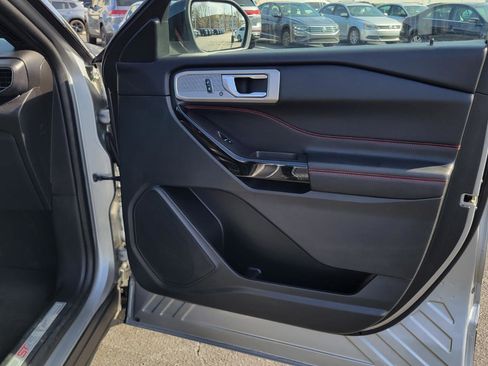 Used 2023 Ford Explorer ST-Line image 40