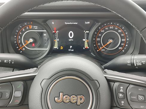 New 2026 Jeep Gladiator Willys AWD/4WD image 12