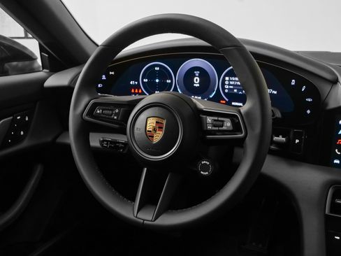 New 2025 Porsche Taycan image 31