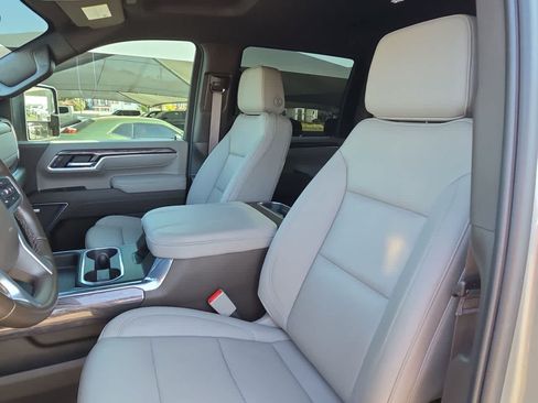 Used 2026 Chevrolet Silverado 3500 LTZ w/ LTZ Texas Edition AWD/4WD image 15