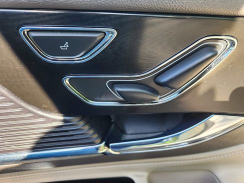 Used 2022 Lincoln Corsair Reserve w/ Equipment Group 201A image 15