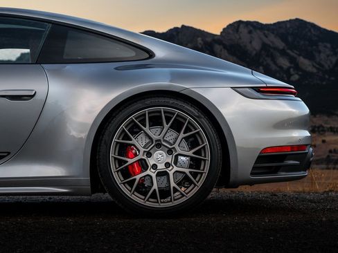 Used 2024 Porsche 911 Carrera S image 15