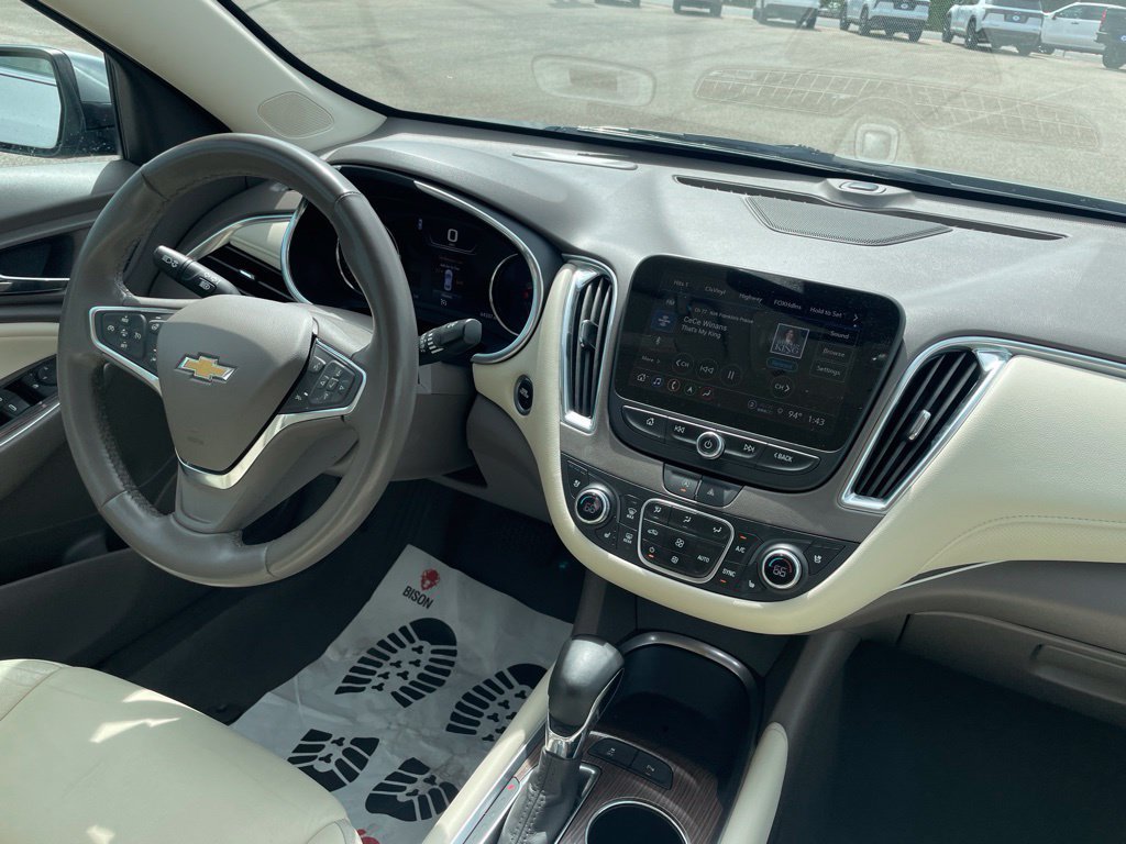 Used 2024 Chevrolet Malibu LT FWD image 31