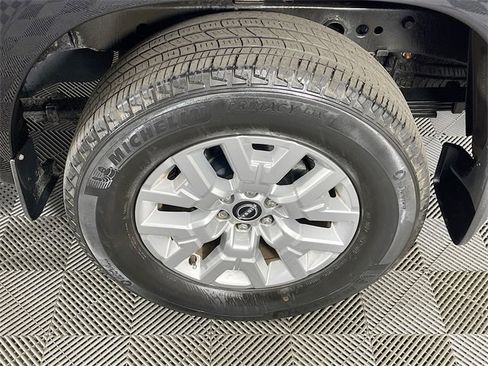 Used 2022 Nissan Frontier SV image 30