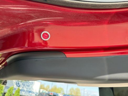 Used 2023 Tesla Model X image 17