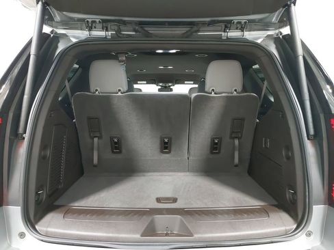 Used 2024 GMC Yukon SLT w/ Max Trailering Package image 13