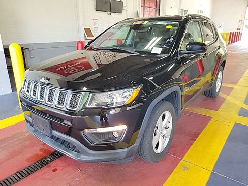 Used 2021 Jeep Compass Latitude w/ Convenience Group AWD/4WD image 1