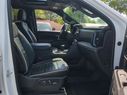 Used 2023 GMC Sierra 1500 AT4X AWD/4WD image 29