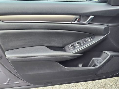Used 2019 Honda Accord LX image 13