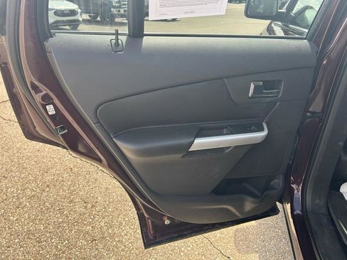 Used 2011 Ford Edge Limited w/ Trailer Tow Package FWD image 13