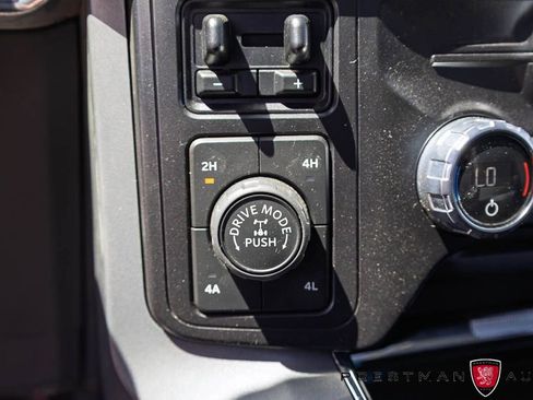 Used 2021 Ford F150 Lariat w/ Equipment Group 502A High AWD/4WD image 17