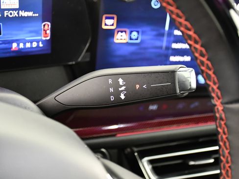 Used 2026 Chevrolet Traverse RS image 18