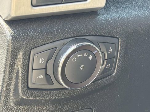 Certified 2019 Ford F150 Platinum w/ Equipment Group 701A Luxury RWD image 18