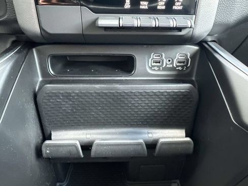 Used 2022 RAM 1500 Big Horn AWD/4WD image 74