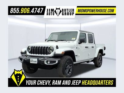 New 2026 Jeep Gladiator Sport