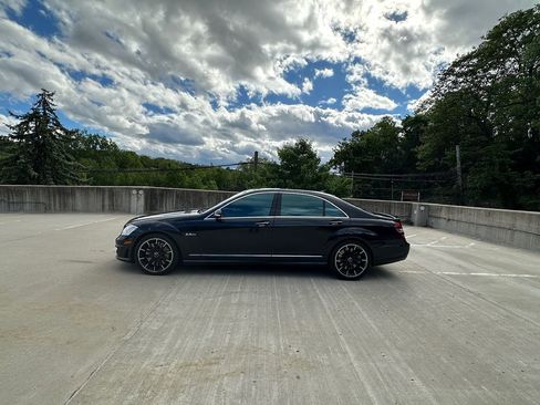 Used 2009 Mercedes-Benz S 63 AMG image 8