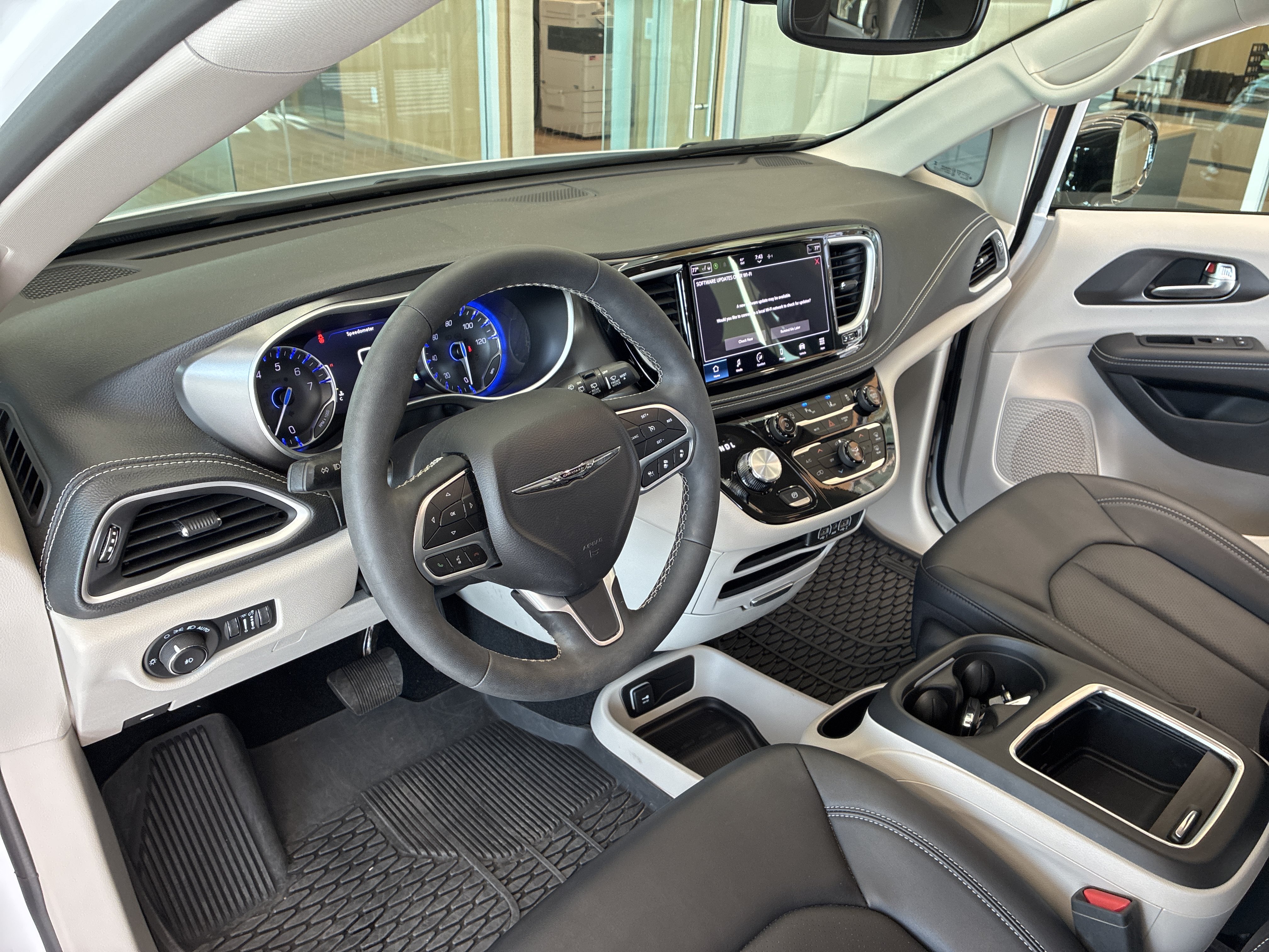 Certified 2024 Chrysler Pacifica Touring-L w/ Road Tripper Package AWD/4WD image 19
