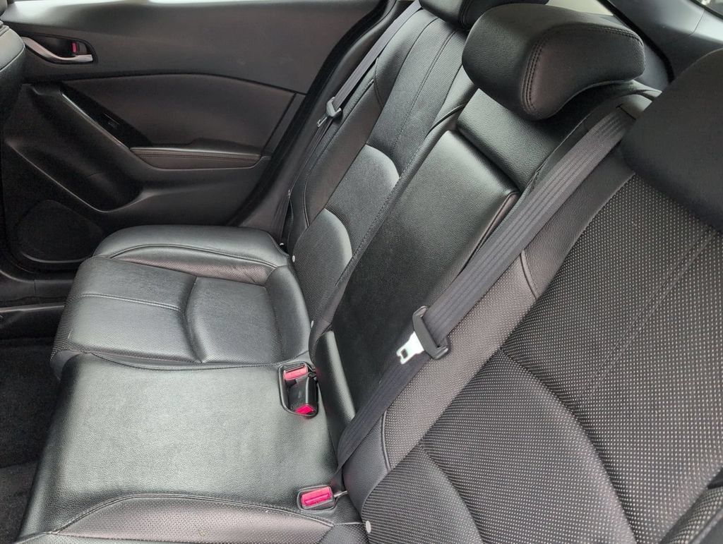 Used 2017 MAZDA MAZDA3 Grand Touring FWD image 25