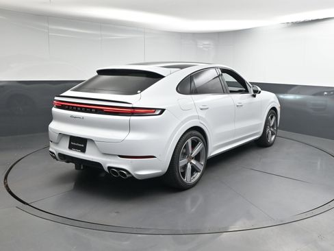 Certified 2026 Porsche Cayenne S image 25