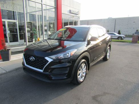 Used 2021 Hyundai Tucson Value FWD image 2