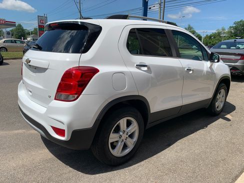 Used 2019 Chevrolet Trax LT w/ LT Convenience Package AWD/4WD image 7