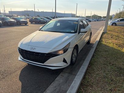 Used 2022 Hyundai Elantra SE