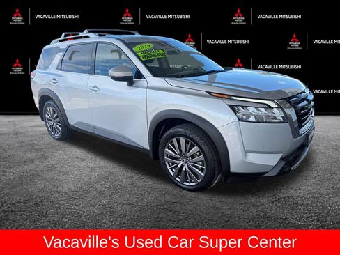 Used 2024 Nissan Pathfinder SL w/ SL Premium Package FWD image 7
