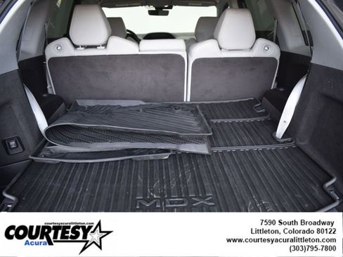 Used 2017 Acura MDX SH-AWD image 24