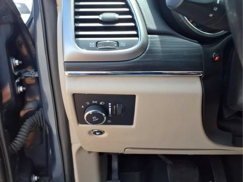 Used 2021 Jeep Grand Cherokee Limited AWD/4WD image 18