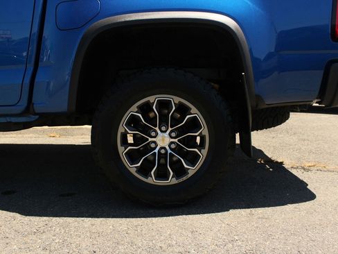 Used 2019 Chevrolet Colorado ZR2 AWD/4WD image 4