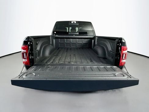 Used 2024 RAM 2500 Limited AWD/4WD image 30