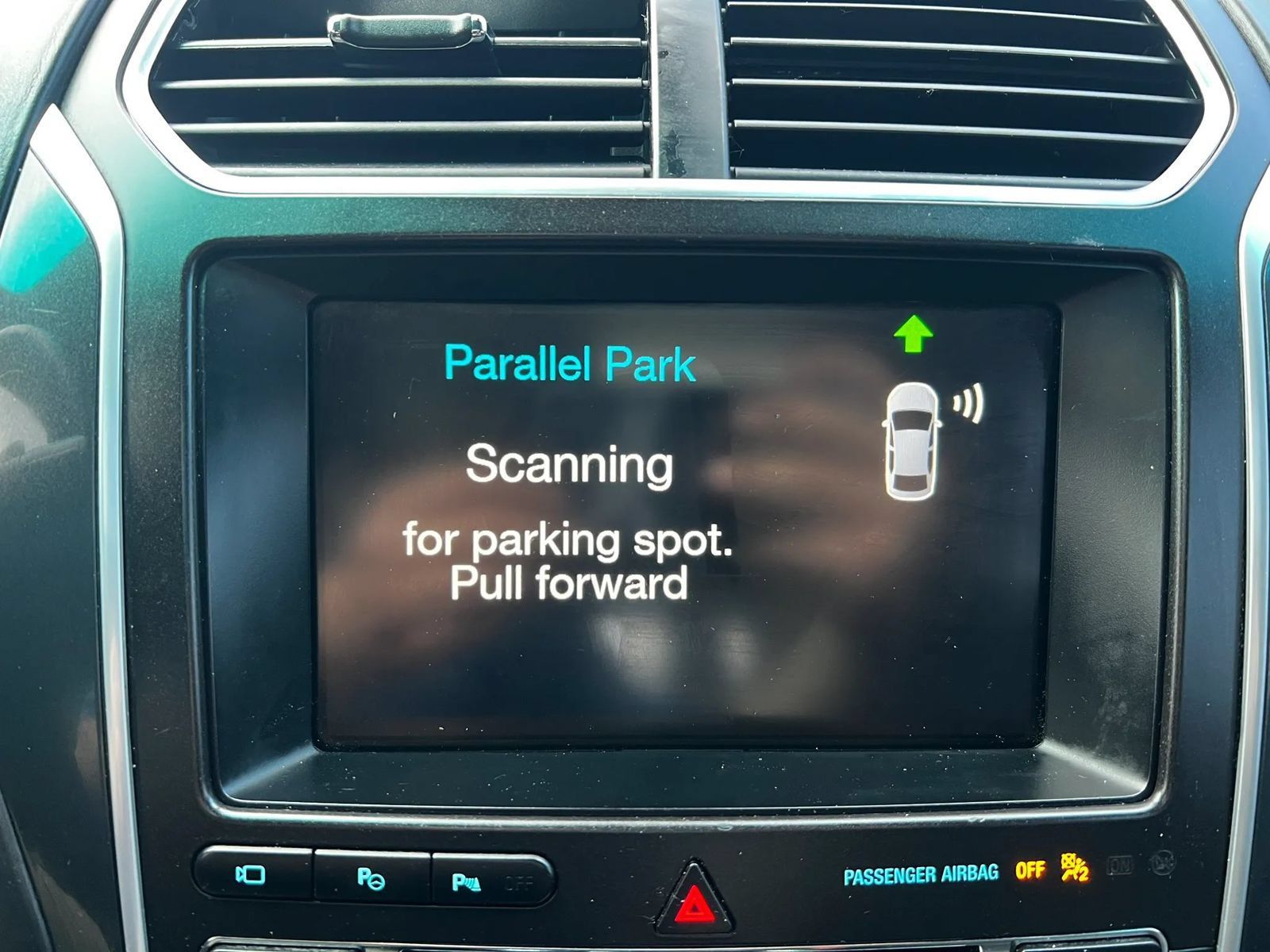 Used 2016 Ford Explorer Platinum AWD/4WD image 19