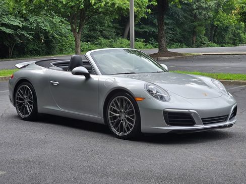 Used 2018 Porsche 911 Carrera RWD image 8